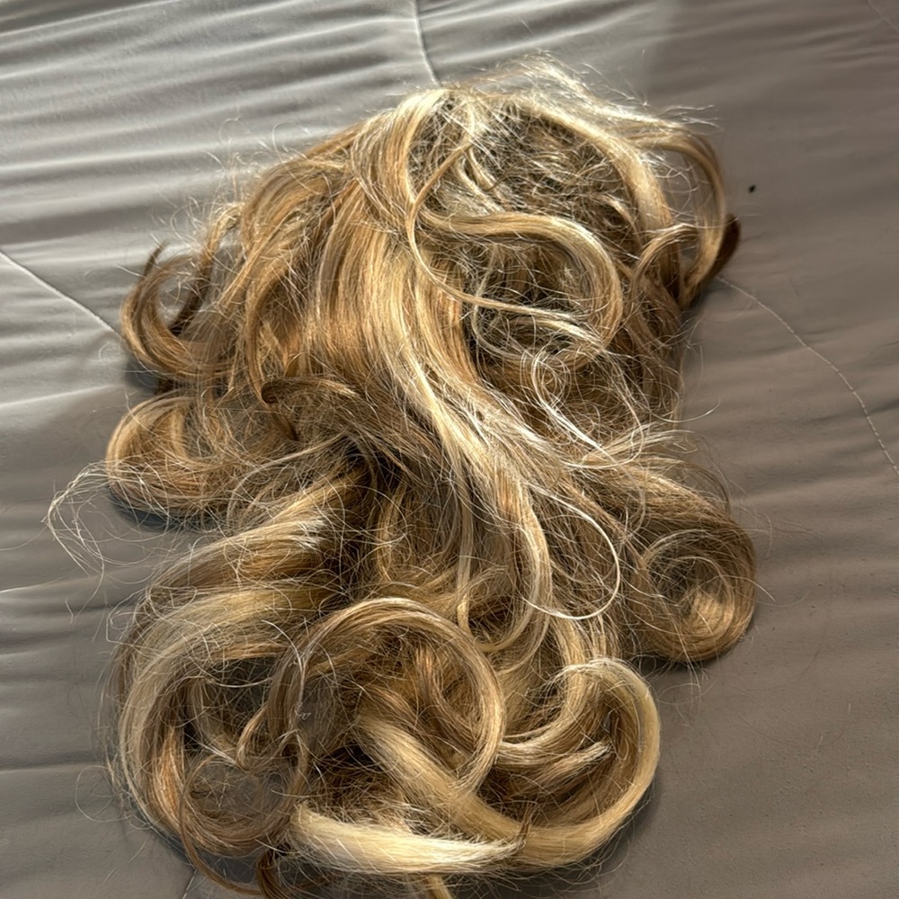 Clip-on Ponytail